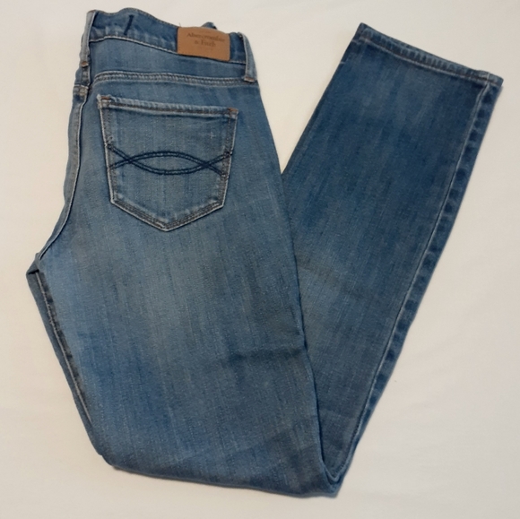 Abercrombie & Fitch Denim - Abercrombie & Fitch Womens Skinny Jean's